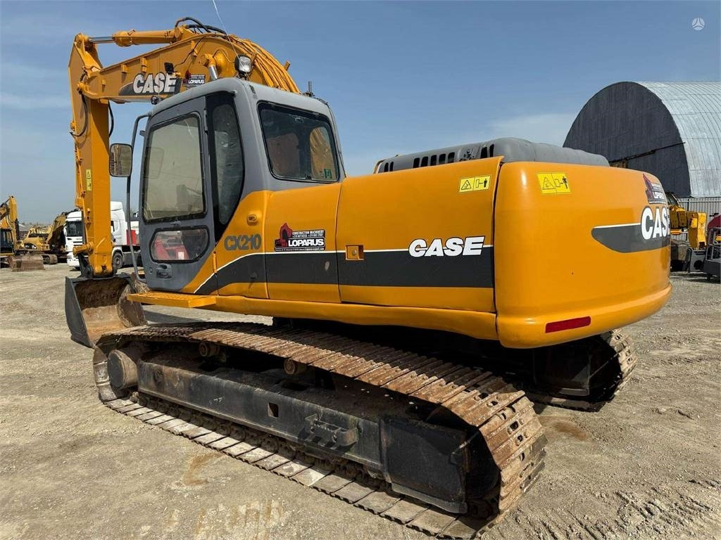Case Cx 210, ISUZU MANUAL PUMP - حفارات زحافة: صور 3 Case Cx 210, ISUZU MANUAL PUMP - حفارات زحافة: صور 3