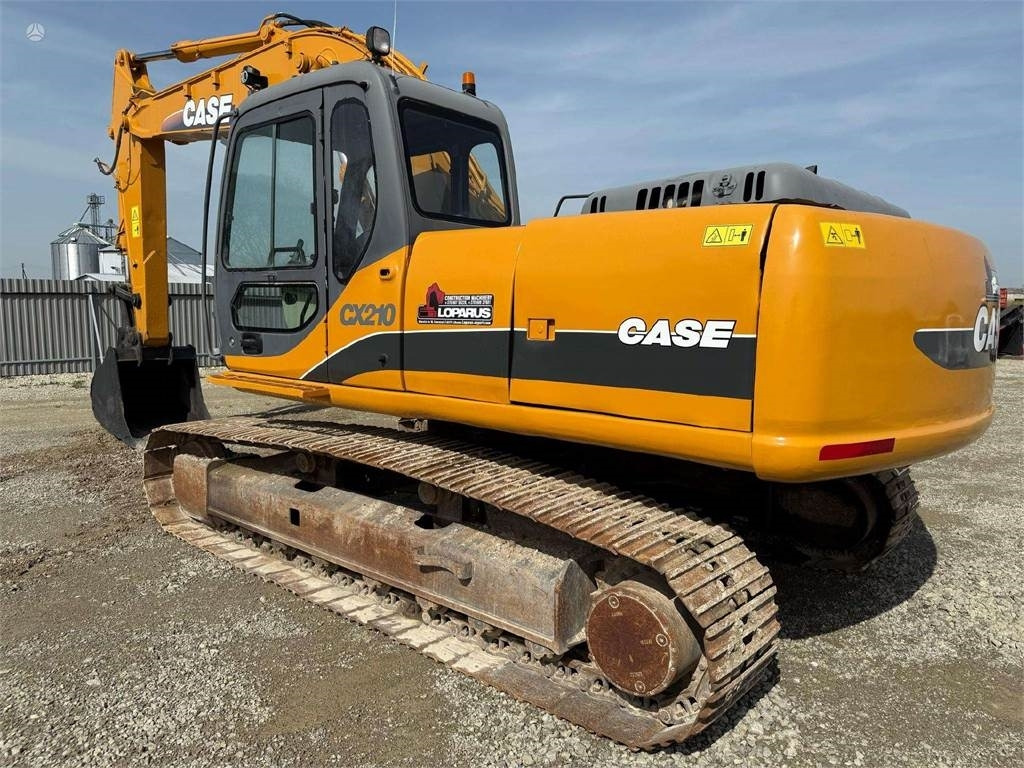 Case Cx 210, ISUZU MANUAL PUMP - حفارات زحافة: صور 3 Case Cx 210, ISUZU MANUAL PUMP - حفارات زحافة: صور 3