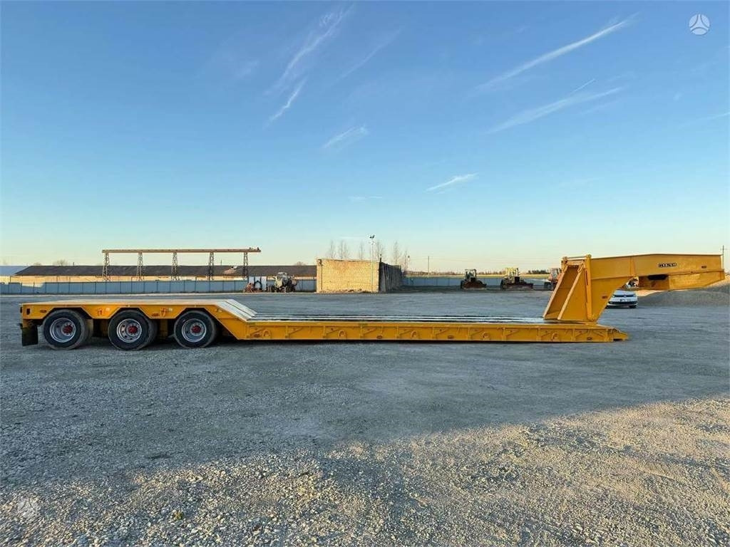 King GTL 83/34 lowbed - عربة مسطحة منخفضة نصف مقطورة: صور 5 King GTL 83/34 lowbed - عربة مسطحة منخفضة نصف مقطورة: صور 5