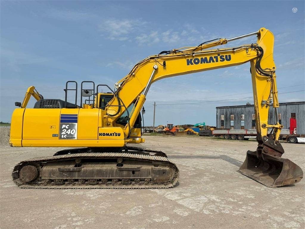 Komatsu PC 240 LC-10 - حفارات زحافة: صور 5 Komatsu PC 240 LC-10 - حفارات زحافة: صور 5