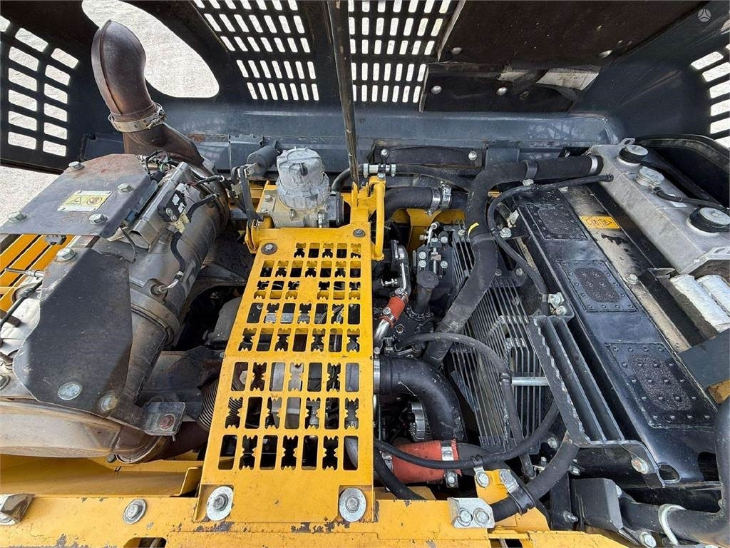 حفارات زحافة Komatsu PC 240 LC-10: صور 10