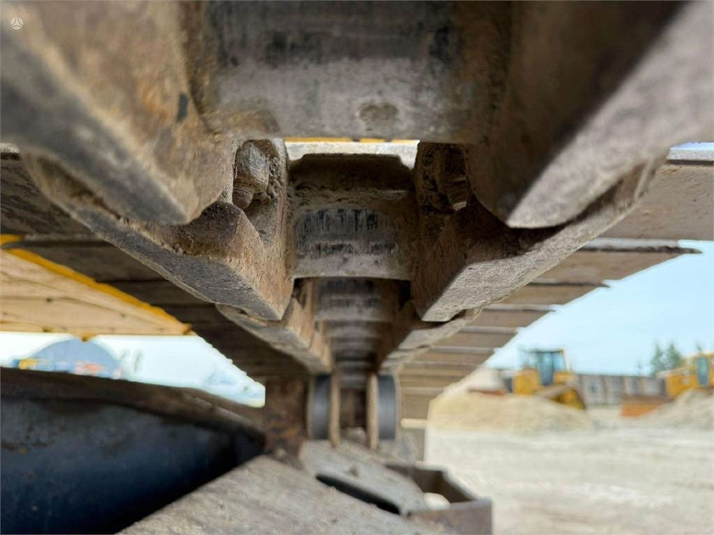 حفارات زحافة Komatsu PC 240 LC-10: صور 22