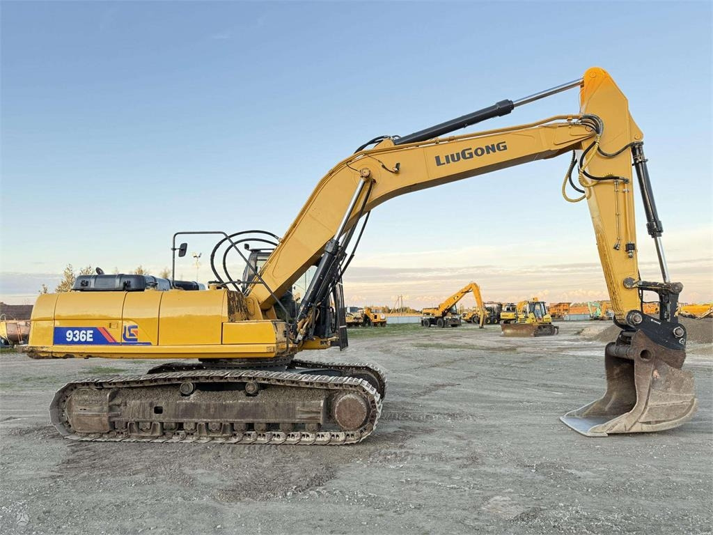 Liugong CLG 936 E cummins + kawasaki - حفارات زحافة: صور 5 Liugong CLG 936 E cummins + kawasaki - حفارات زحافة: صور 5