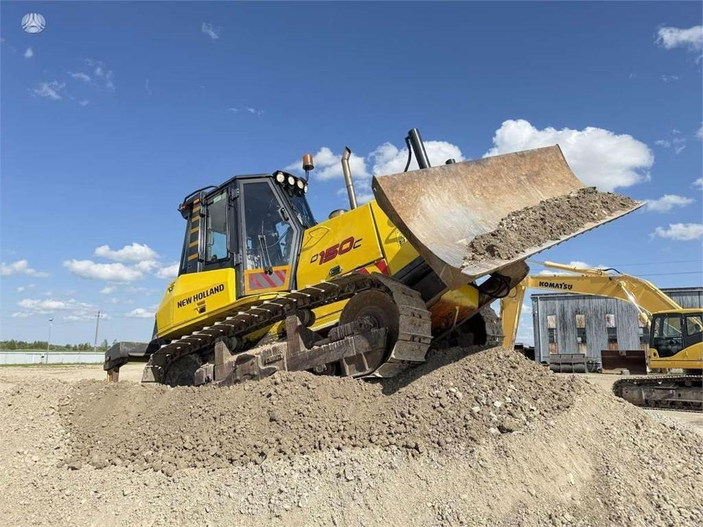 New Holland D150C Ripper - بلدوزر: صور 1 New Holland D150C Ripper - بلدوزر: صور 1