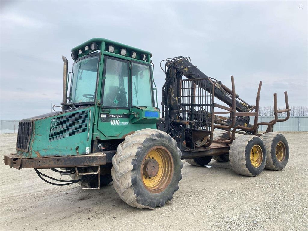 Timberjack 1010 DALIMIS FOR SPARE PARTS - شاحنات نقل الأخشاب في الغابات: صور 1 Timberjack 1010 DALIMIS FOR SPARE PARTS - شاحنات نقل الأخشاب في الغابات: صور 1