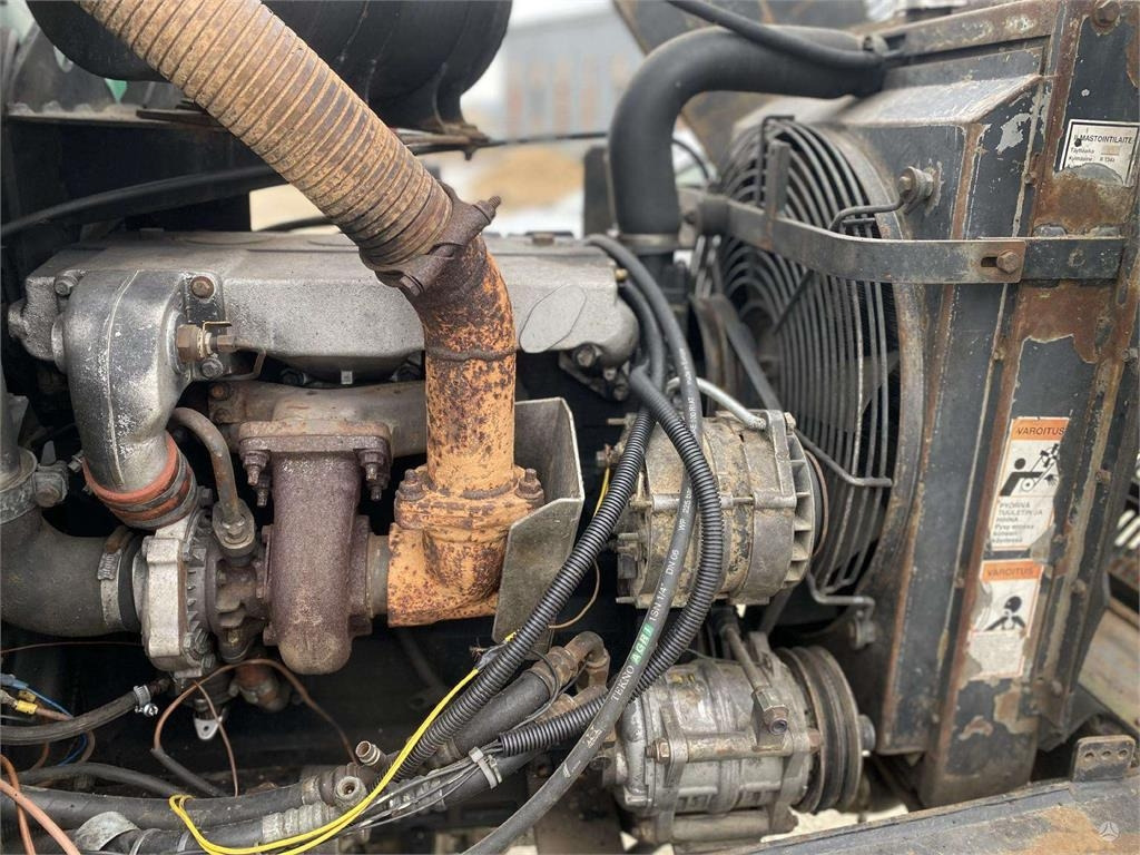 شاحنات نقل الأخشاب في الغابات Timberjack 1010 DALIMIS FOR SPARE PARTS: صور 20 شاحنات نقل الأخشاب في الغابات Timberjack 1010 DALIMIS FOR SPARE PARTS: صور 20