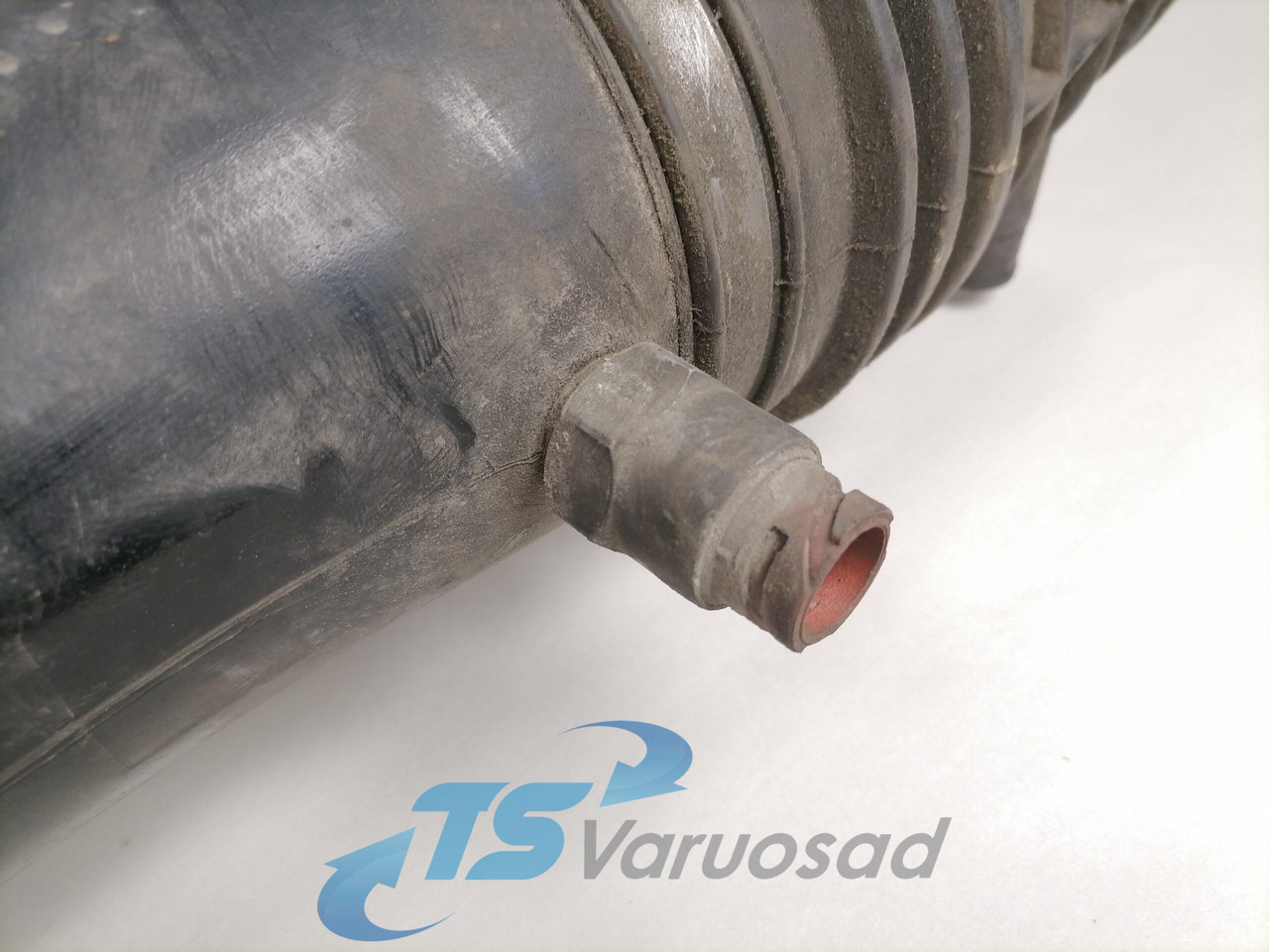 MAN Air intake 81082010404 - نظام سحب الهواء - شاحنة: صور 2 MAN Air intake 81082010404 - نظام سحب الهواء - شاحنة: صور 2