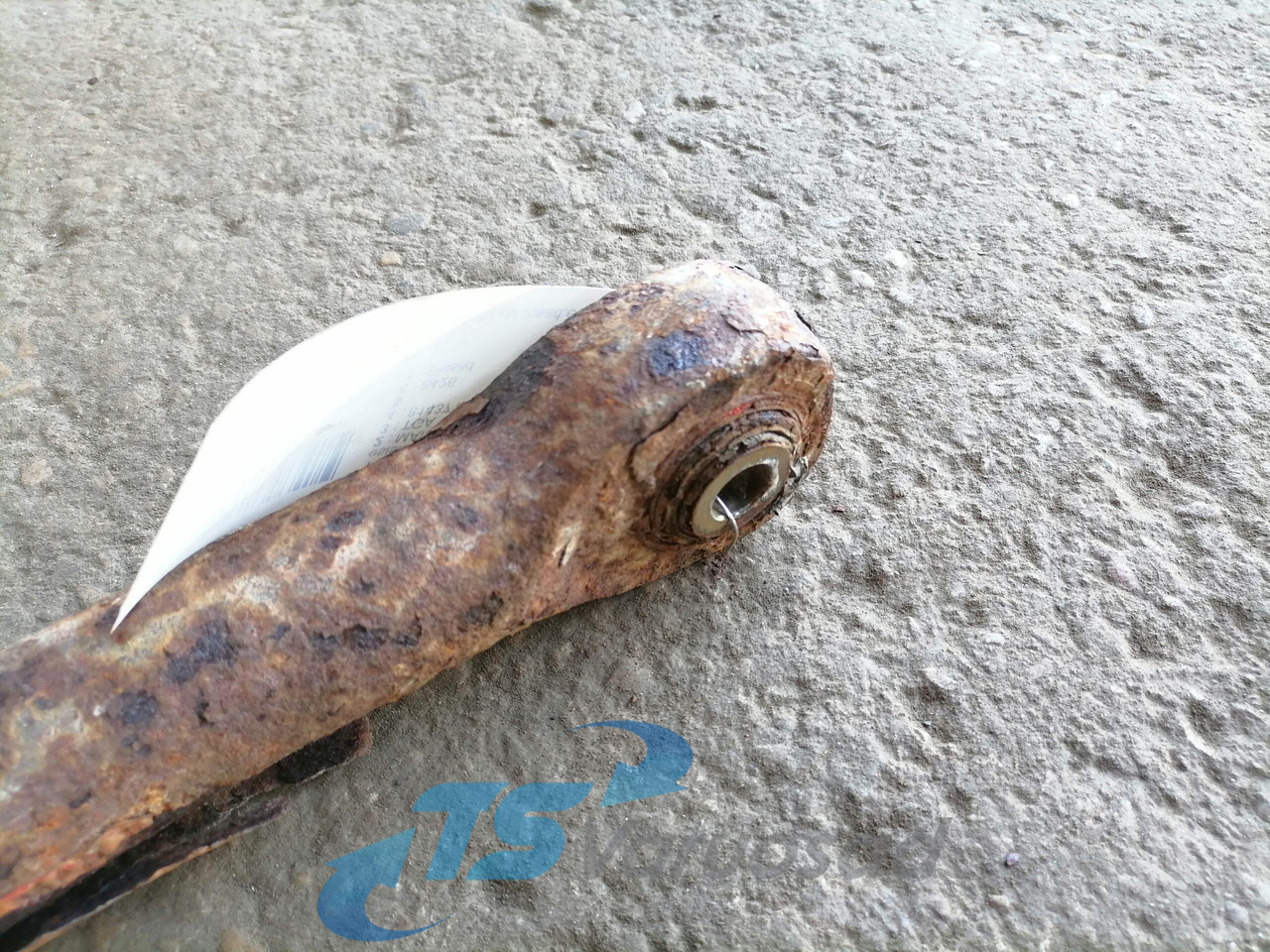 MAN Anti-roll bar 81437156074 - عمود التوازن - شاحنة: صور 3 MAN Anti-roll bar 81437156074 - عمود التوازن - شاحنة: صور 3