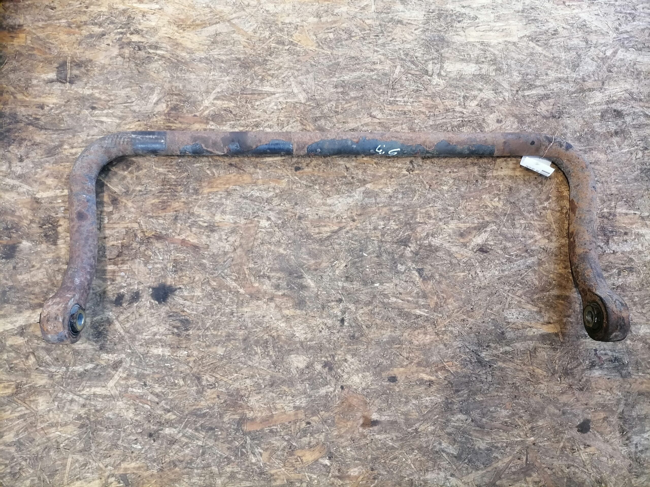 MAN Anti-roll bar 81437156108 - عمود التوازن - شاحنة: صور 2 MAN Anti-roll bar 81437156108 - عمود التوازن - شاحنة: صور 2