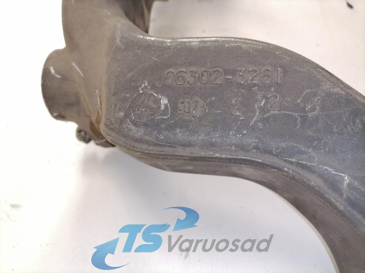 MAN Coolant pipe 51063023261 - نظام التبريد - شاحنة: صور 2 MAN Coolant pipe 51063023261 - نظام التبريد - شاحنة: صور 2