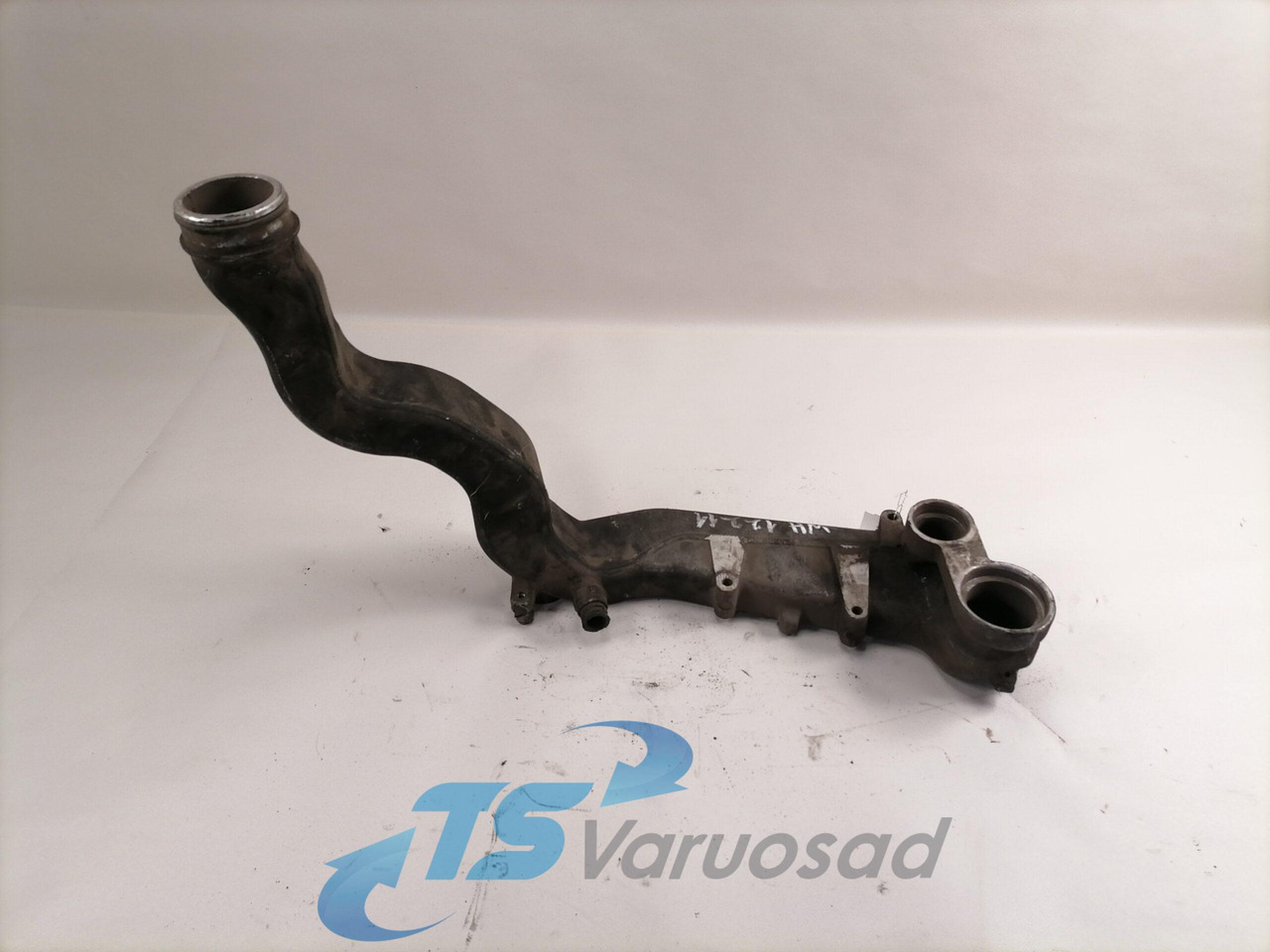 MAN Coolant pipe 51063023261 - نظام التبريد - شاحنة: صور 1 MAN Coolant pipe 51063023261 - نظام التبريد - شاحنة: صور 1