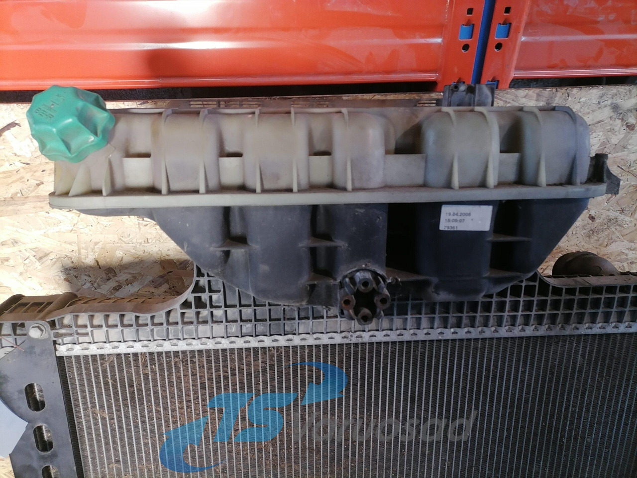 MAN Cooling radiator 81061016512 - المشعاع - شاحنة: صور 3 MAN Cooling radiator 81061016512 - المشعاع - شاحنة: صور 3