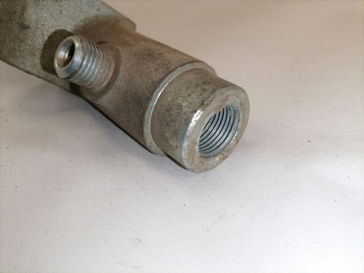 MAN Fuel collector 51103116058 - نظام الوقود - شاحنة: صور 4 MAN Fuel collector 51103116058 - نظام الوقود - شاحنة: صور 4