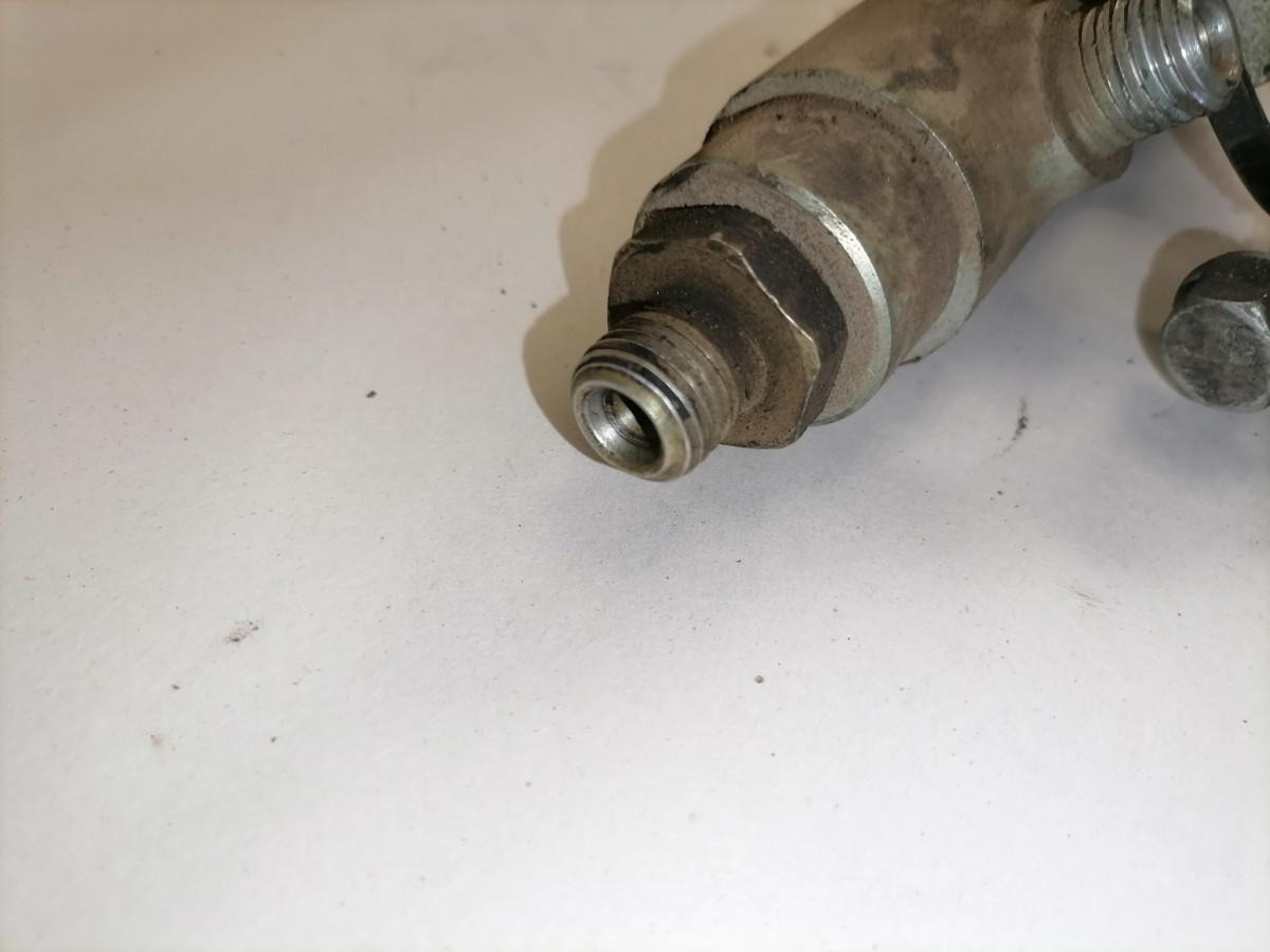 MAN Fuel collector 51103116058 - نظام الوقود - شاحنة: صور 2 MAN Fuel collector 51103116058 - نظام الوقود - شاحنة: صور 2