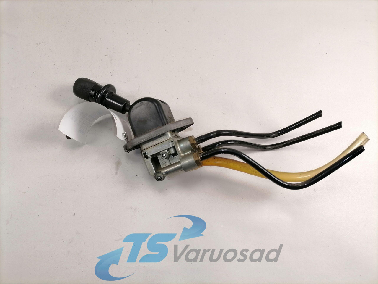 MAN Handbrake control lever 81523156156 - قطع غيار عامة - شاحنة: صور 2 MAN Handbrake control lever 81523156156 - قطع غيار عامة - شاحنة: صور 2