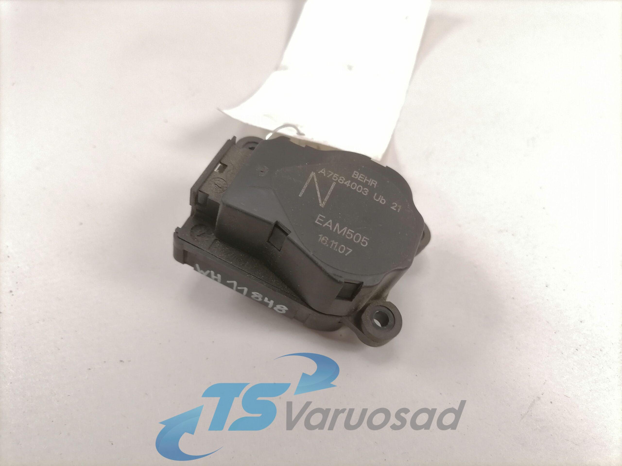 MAN Interior heating damper position regulator A7584003 - قطع غيار عامة - شاحنة: صور 1 MAN Interior heating damper position regulator A7584003 - قطع غيار عامة - شاحنة: صور 1