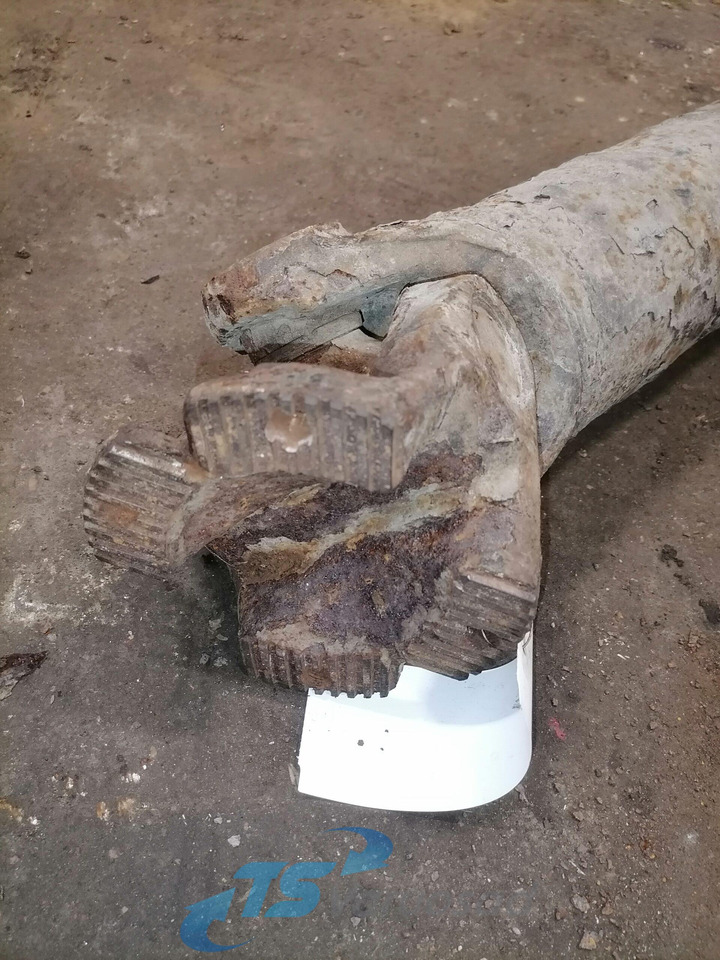 MAN Propeller shaft 81393326148 - عمود الكردان - شاحنة: صور 3 MAN Propeller shaft 81393326148 - عمود الكردان - شاحنة: صور 3