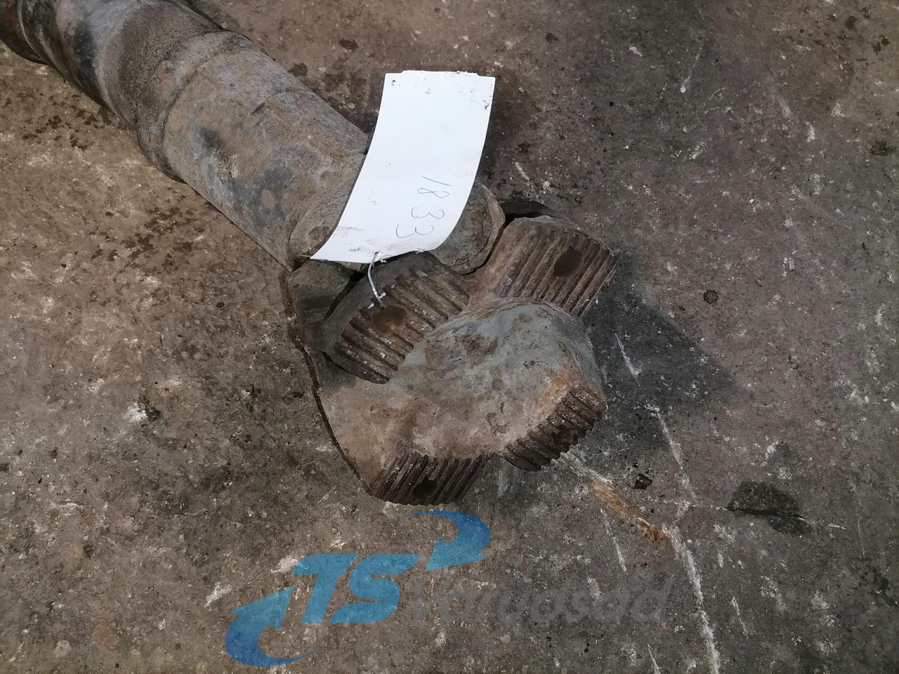 MAN Propeller shaft 81393336144 - عمود الكردان - شاحنة: صور 2 MAN Propeller shaft 81393336144 - عمود الكردان - شاحنة: صور 2