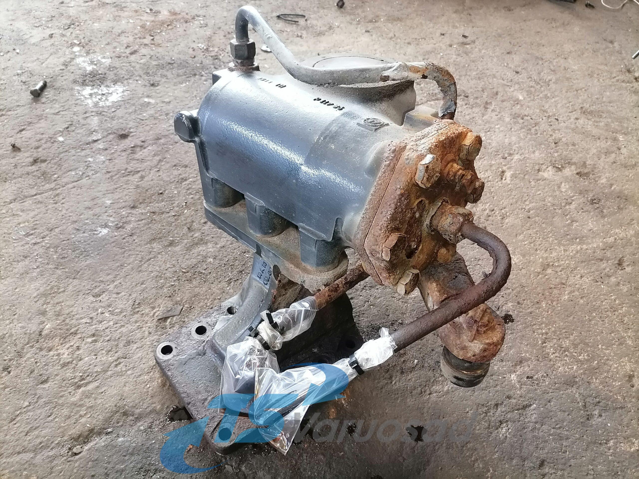 MAN Steering box 81462006305 - دودة دركسون - شاحنة: صور 4 MAN Steering box 81462006305 - دودة دركسون - شاحنة: صور 4
