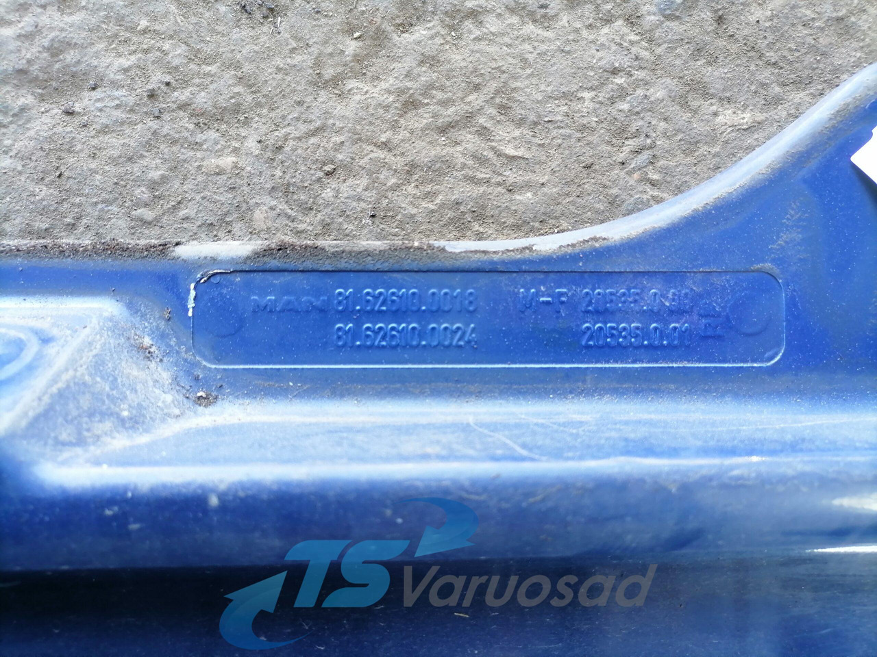 MAN Ukse pikendus, parem 81626100018 - باب و قطع الغيار - شاحنة: صور 2 MAN Ukse pikendus, parem 81626100018 - باب و قطع الغيار - شاحنة: صور 2