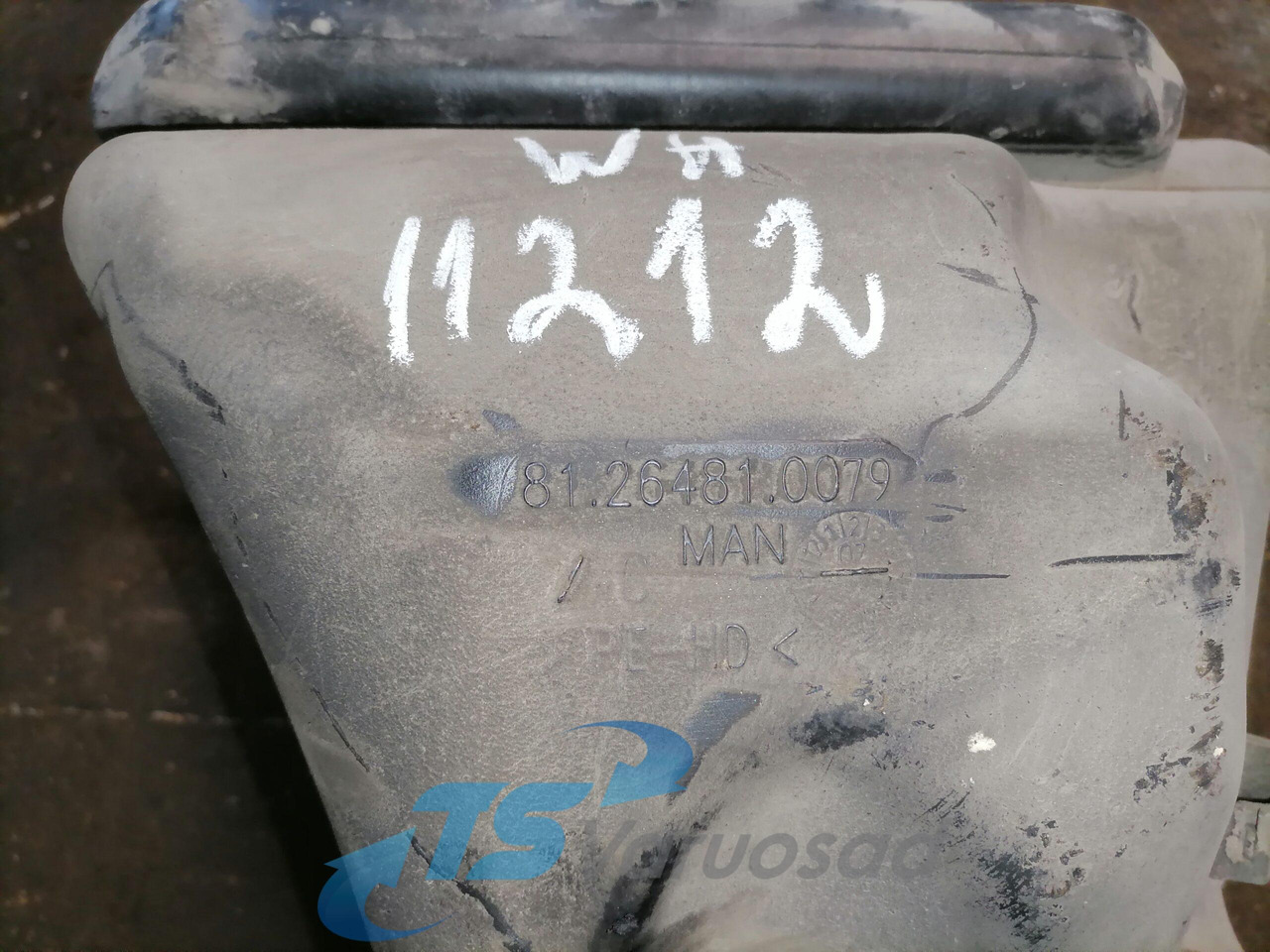 MAN Windscreen washer fluid tank 81264810079 - مساحة الزجاج الأمامي - شاحنة: صور 2 MAN Windscreen washer fluid tank 81264810079 - مساحة الزجاج الأمامي - شاحنة: صور 2