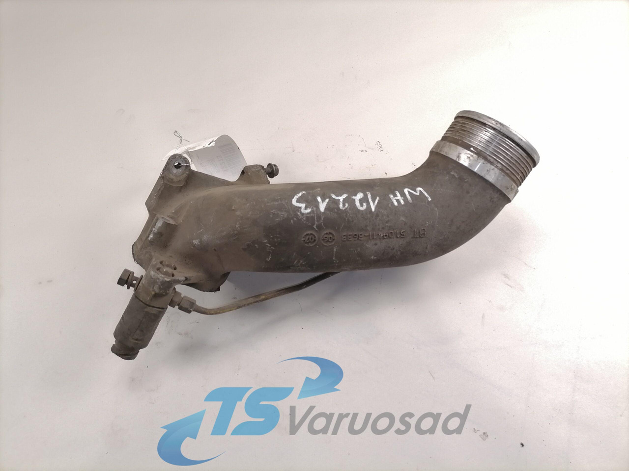 MAN intercooler pipe 51094113633 - المبرد - شاحنة: صور 5 MAN intercooler pipe 51094113633 - المبرد - شاحنة: صور 5