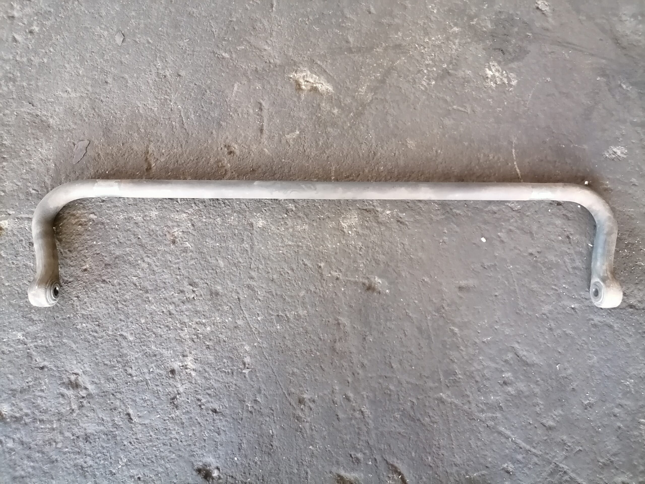 MB Anti-roll bar A9703200411 - عمود التوازن - شاحنة: صور 2 MB Anti-roll bar A9703200411 - عمود التوازن - شاحنة: صور 2