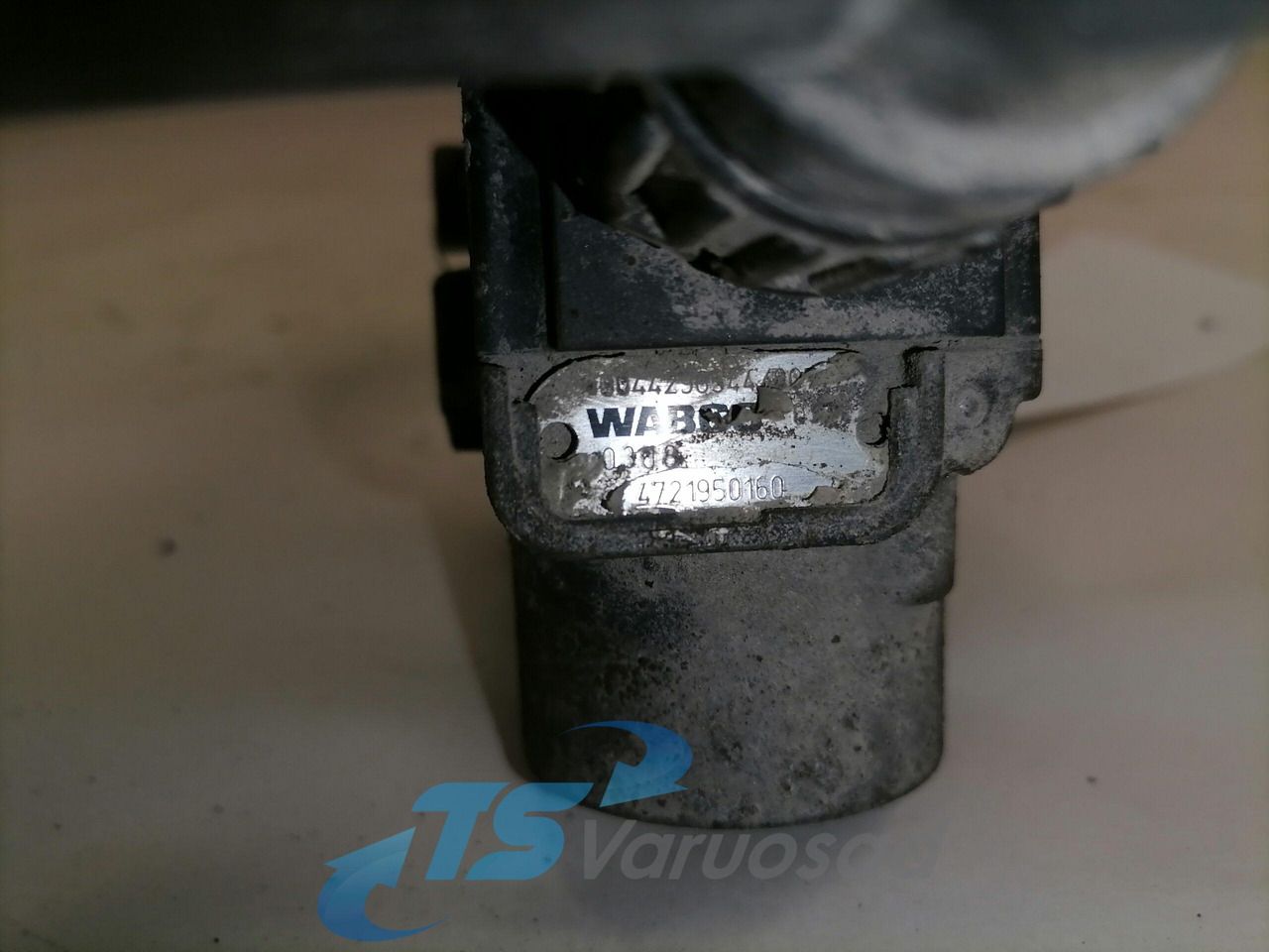 Mercedes-Benz ABS brake valve 0044296544 - صمام الفرامل - شاحنة: صور 3 Mercedes-Benz ABS brake valve 0044296544 - صمام الفرامل - شاحنة: صور 3