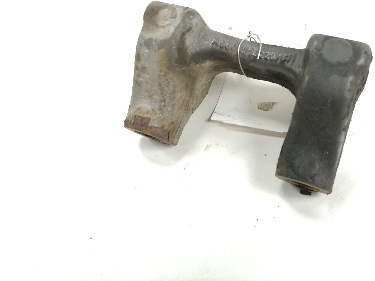 Mercedes-Benz Anti-roll bar bracket A9603230220 - عمود التوازن - شاحنة: صور 2 Mercedes-Benz Anti-roll bar bracket A9603230220 - عمود التوازن - شاحنة: صور 2