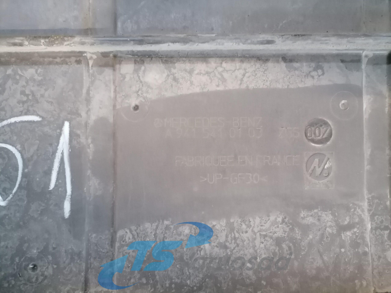 Mercedes-Benz Battery cover A9415410103 - البطارية - شاحنة: صور 2 Mercedes-Benz Battery cover A9415410103 - البطارية - شاحنة: صور 2