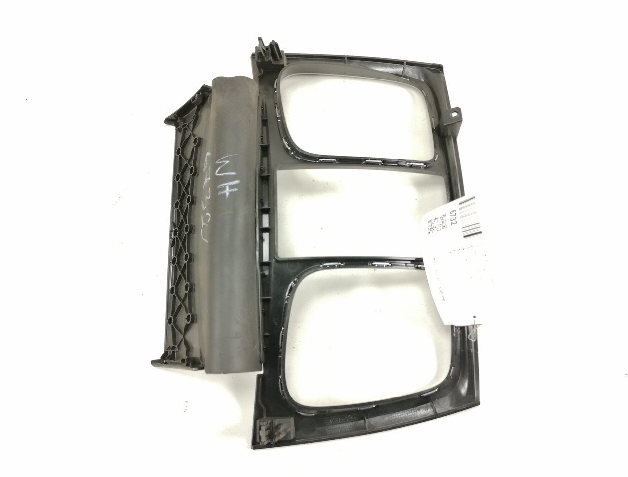 Mercedes-Benz Dashboard cover A9606806407 - لوحة القيادة - شاحنة: صور 3 Mercedes-Benz Dashboard cover A9606806407 - لوحة القيادة - شاحنة: صور 3