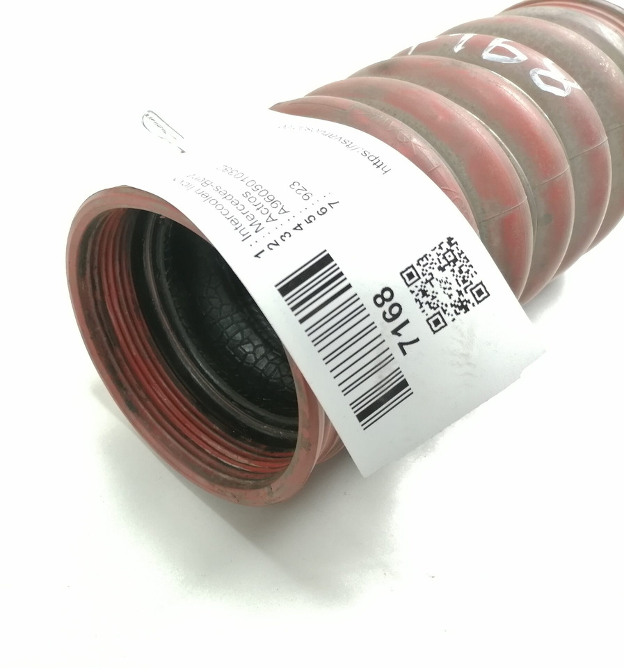 Mercedes-Benz Intercooleri lõdvik A9605010382 - المبرد - شاحنة: صور 3 Mercedes-Benz Intercooleri lõdvik A9605010382 - المبرد - شاحنة: صور 3