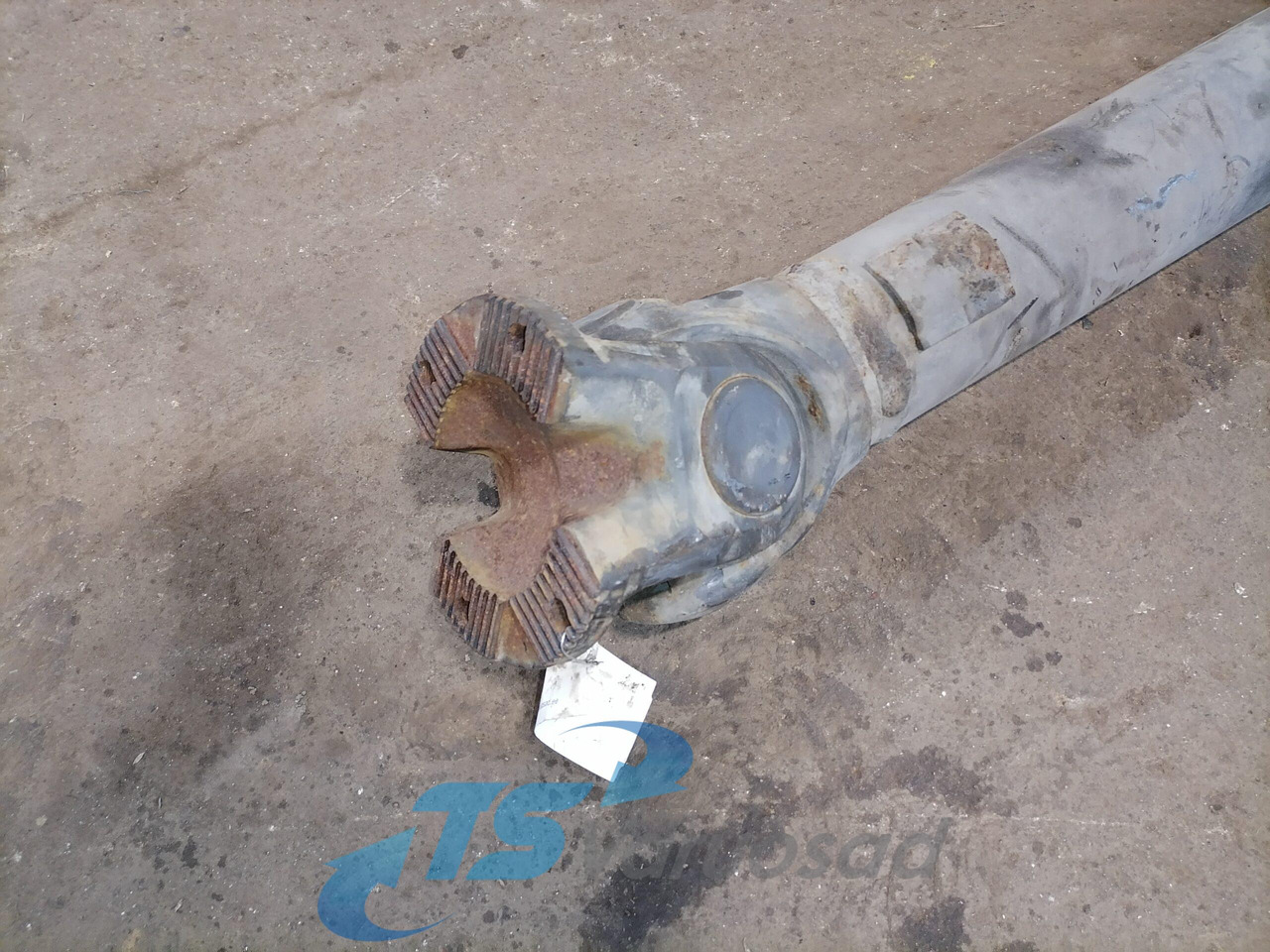 Mercedes-Benz Propeller shaft A6574103402 - عمود الكردان - شاحنة: صور 2 Mercedes-Benz Propeller shaft A6574103402 - عمود الكردان - شاحنة: صور 2