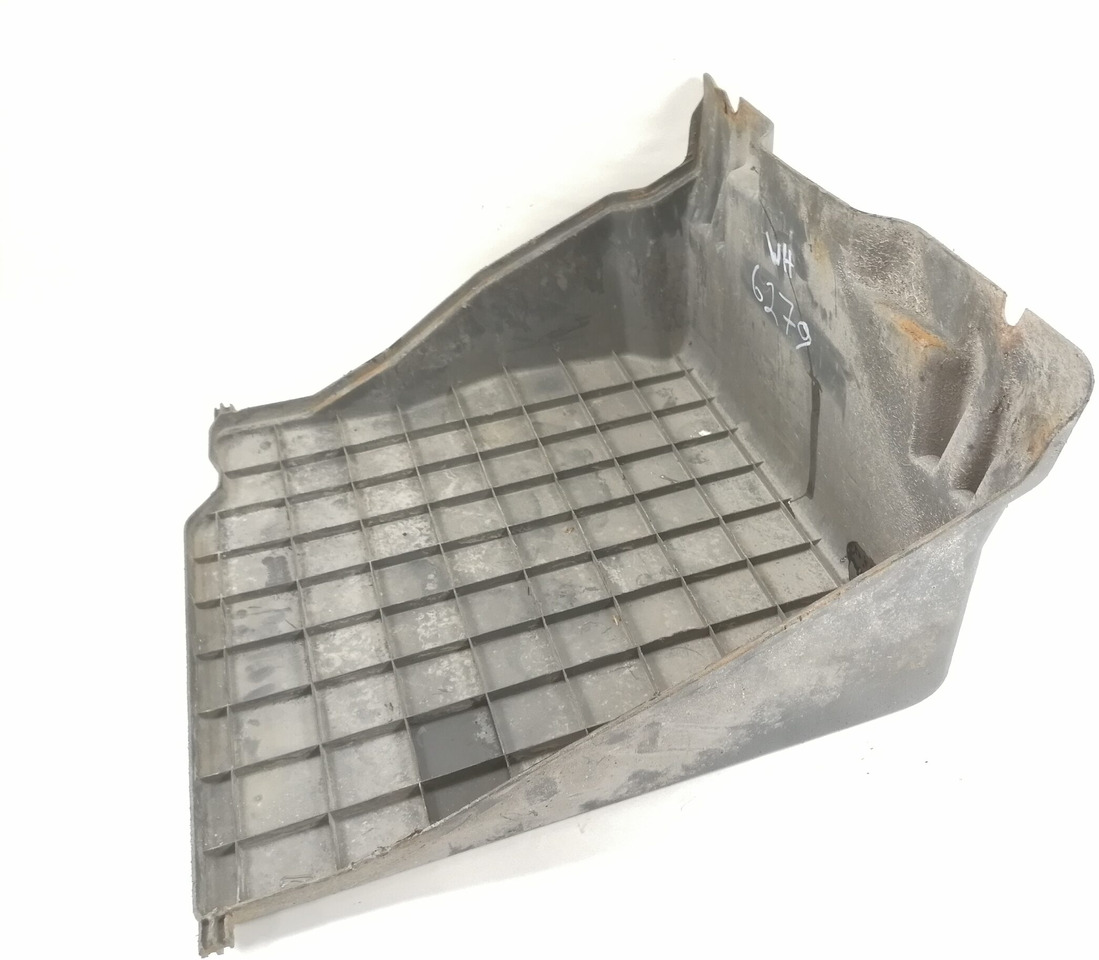 Scania Battery cover 1362693 - البطارية - شاحنة: صور 1 Scania Battery cover 1362693 - البطارية - شاحنة: صور 1