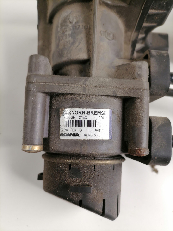 Scania Brake pressure control 1867518 - صمام الفرامل - شاحنة: صور 2 Scania Brake pressure control 1867518 - صمام الفرامل - شاحنة: صور 2