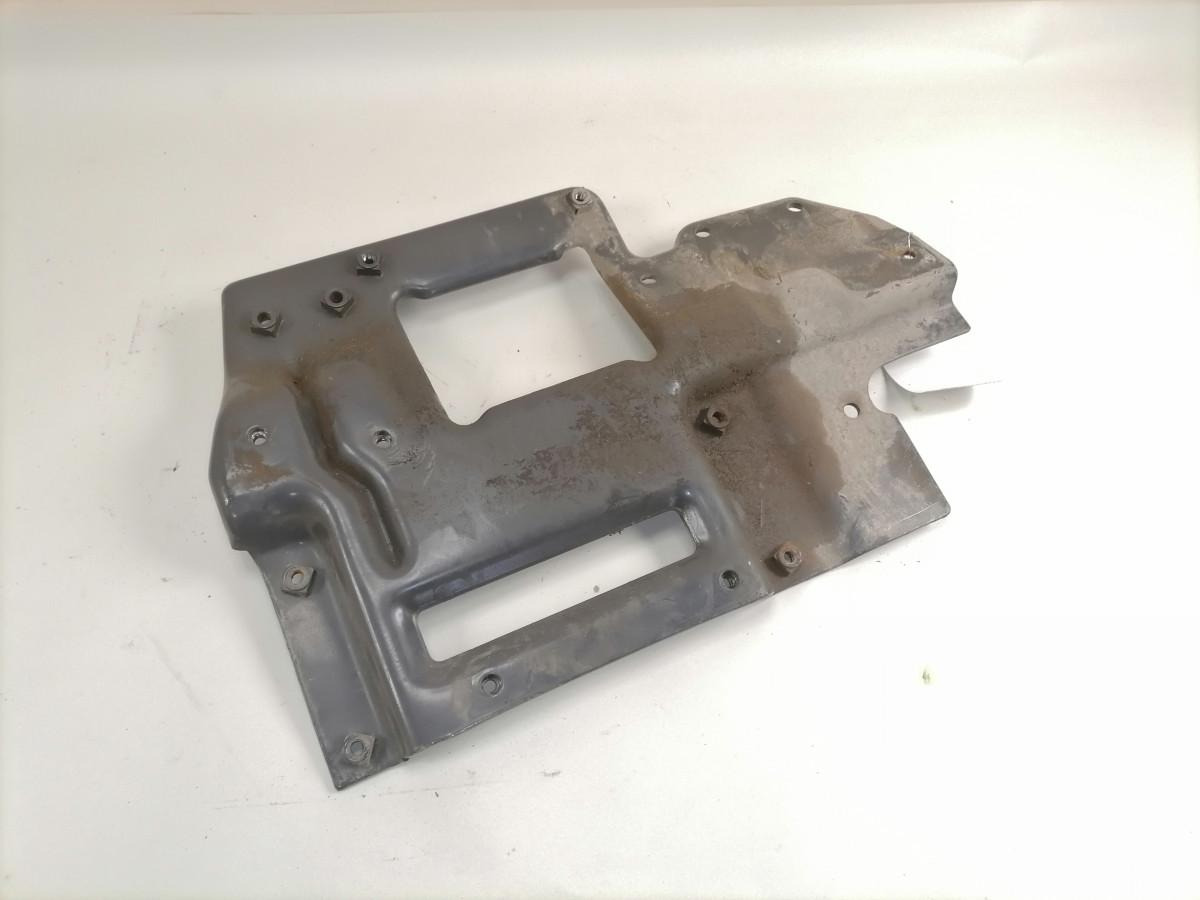 Scania Bumper bracket 1915256 - كأس مترعة - شاحنة: صور 2 Scania Bumper bracket 1915256 - كأس مترعة - شاحنة: صور 2