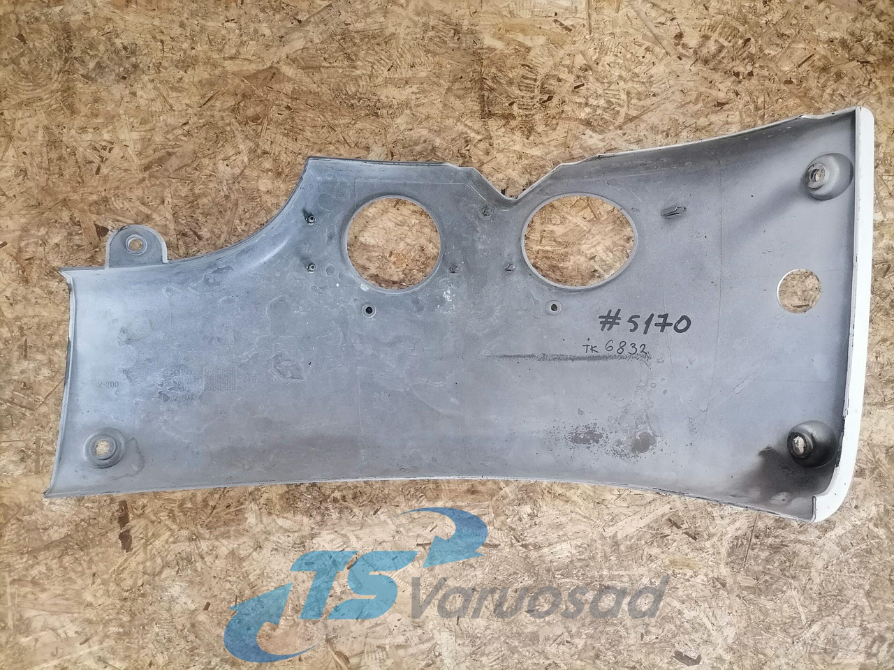 Scania Bumper cover 1853194 - ركن مصد السيارة - شاحنة: صور 4 Scania Bumper cover 1853194 - ركن مصد السيارة - شاحنة: صور 4