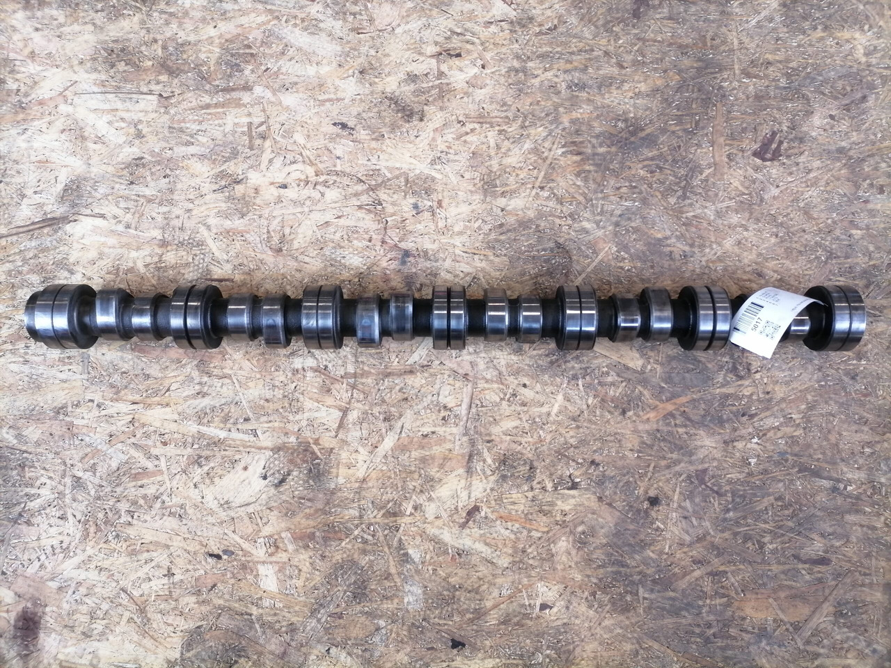 Scania Camshaft 1748794 - عمود الحدبات - شاحنة: صور 1 Scania Camshaft 1748794 - عمود الحدبات - شاحنة: صور 1