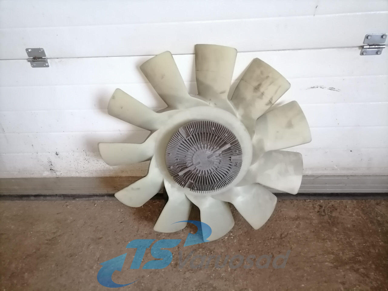 Scania Cooling fan 2035612 - مروحة تهوية - شاحنة: صور 1 Scania Cooling fan 2035612 - مروحة تهوية - شاحنة: صور 1