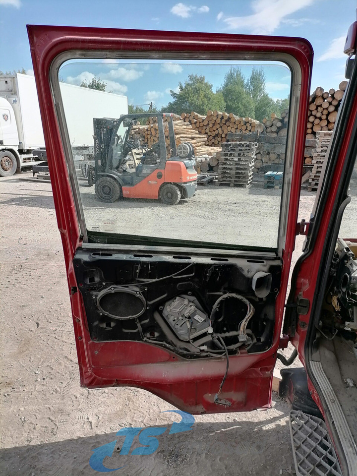 Scania Door 1739740 - باب و قطع الغيار - شاحنة: صور 2 Scania Door 1739740 - باب و قطع الغيار - شاحنة: صور 2