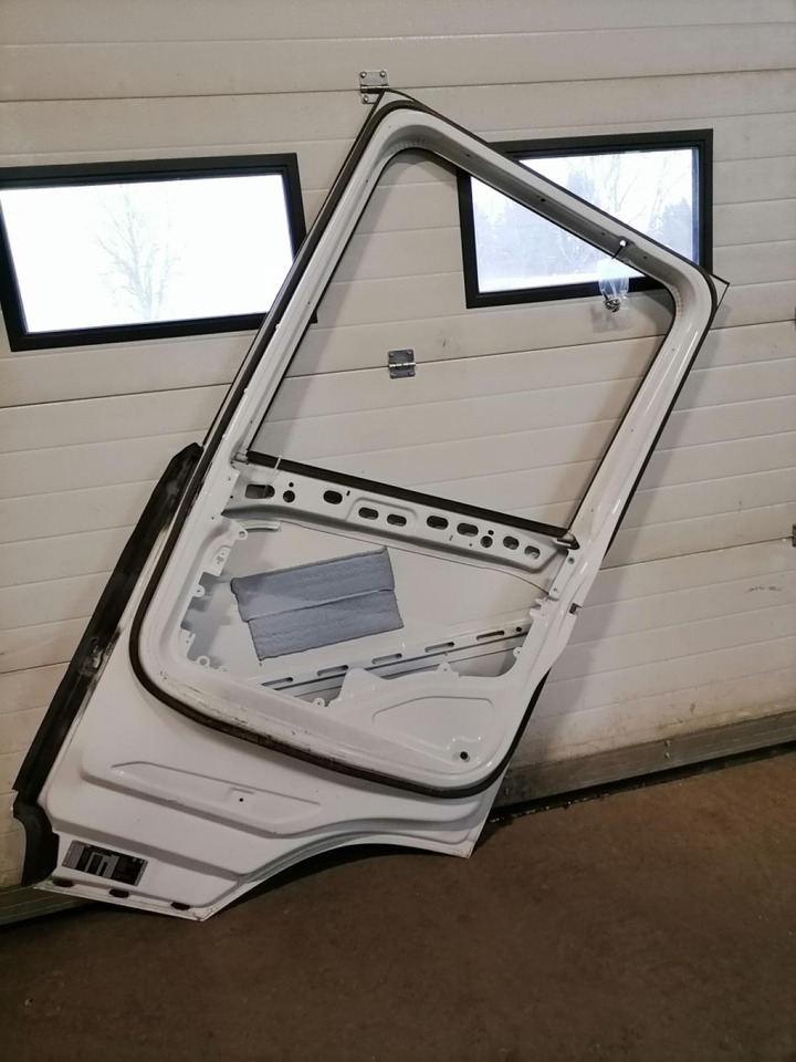 Scania Door 2653997 - باب و قطع الغيار - شاحنة: صور 5 Scania Door 2653997 - باب و قطع الغيار - شاحنة: صور 5