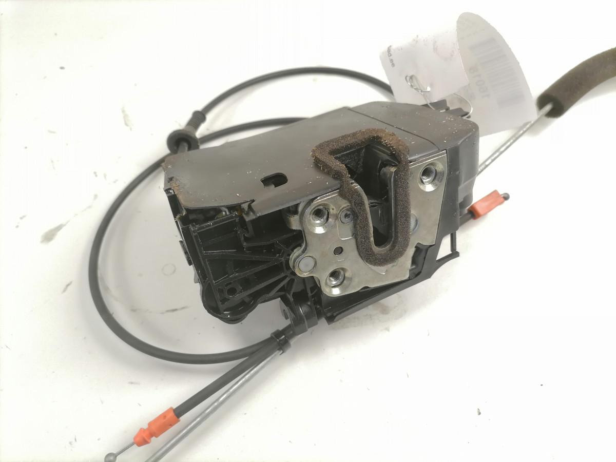 Scania Door lock 2640858 - باب و قطع الغيار - شاحنة: صور 3 Scania Door lock 2640858 - باب و قطع الغيار - شاحنة: صور 3