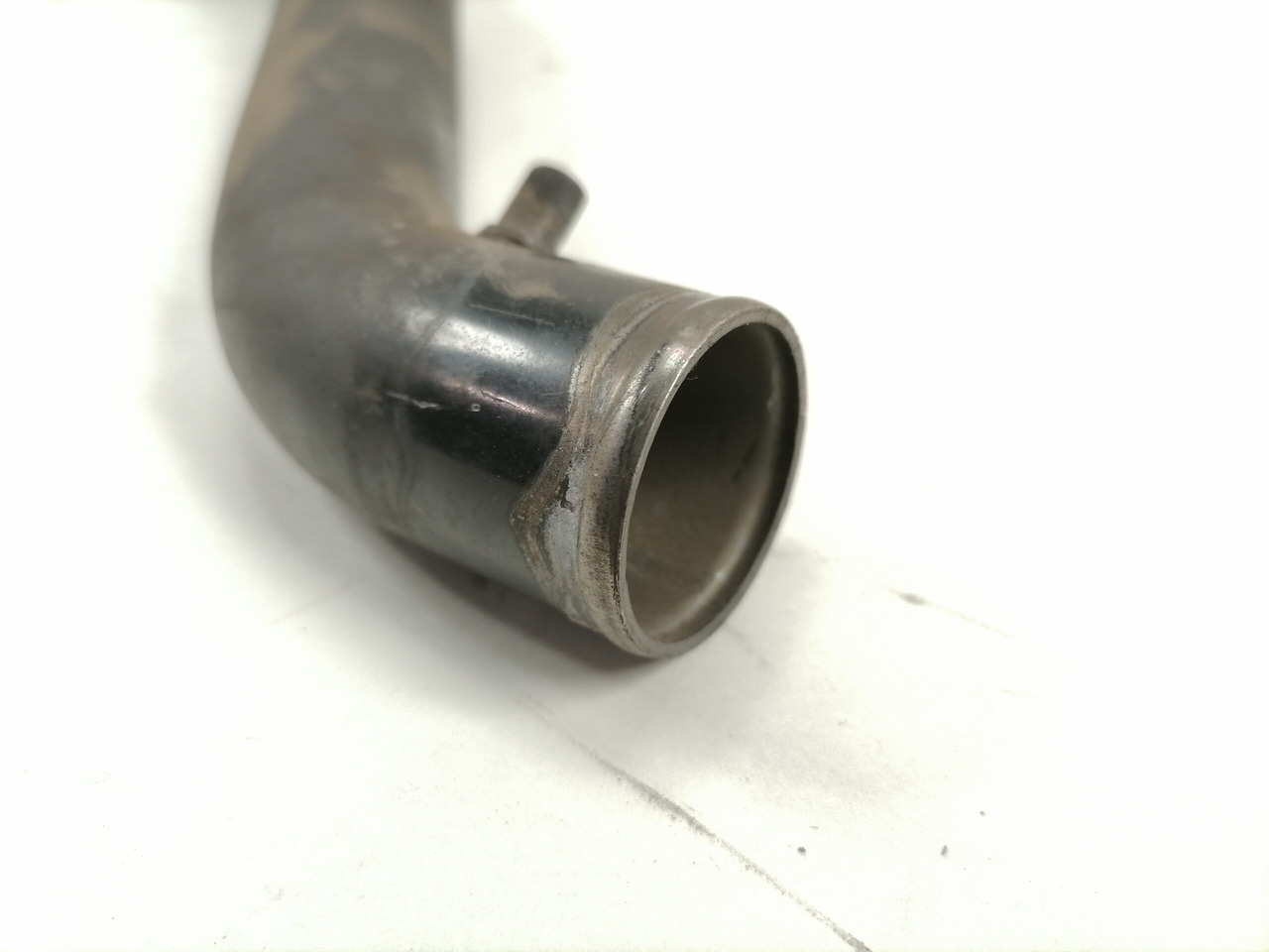 Scania EGR cooler pipe 1918955 - مبرد EGR - شاحنة: صور 3 Scania EGR cooler pipe 1918955 - مبرد EGR - شاحنة: صور 3