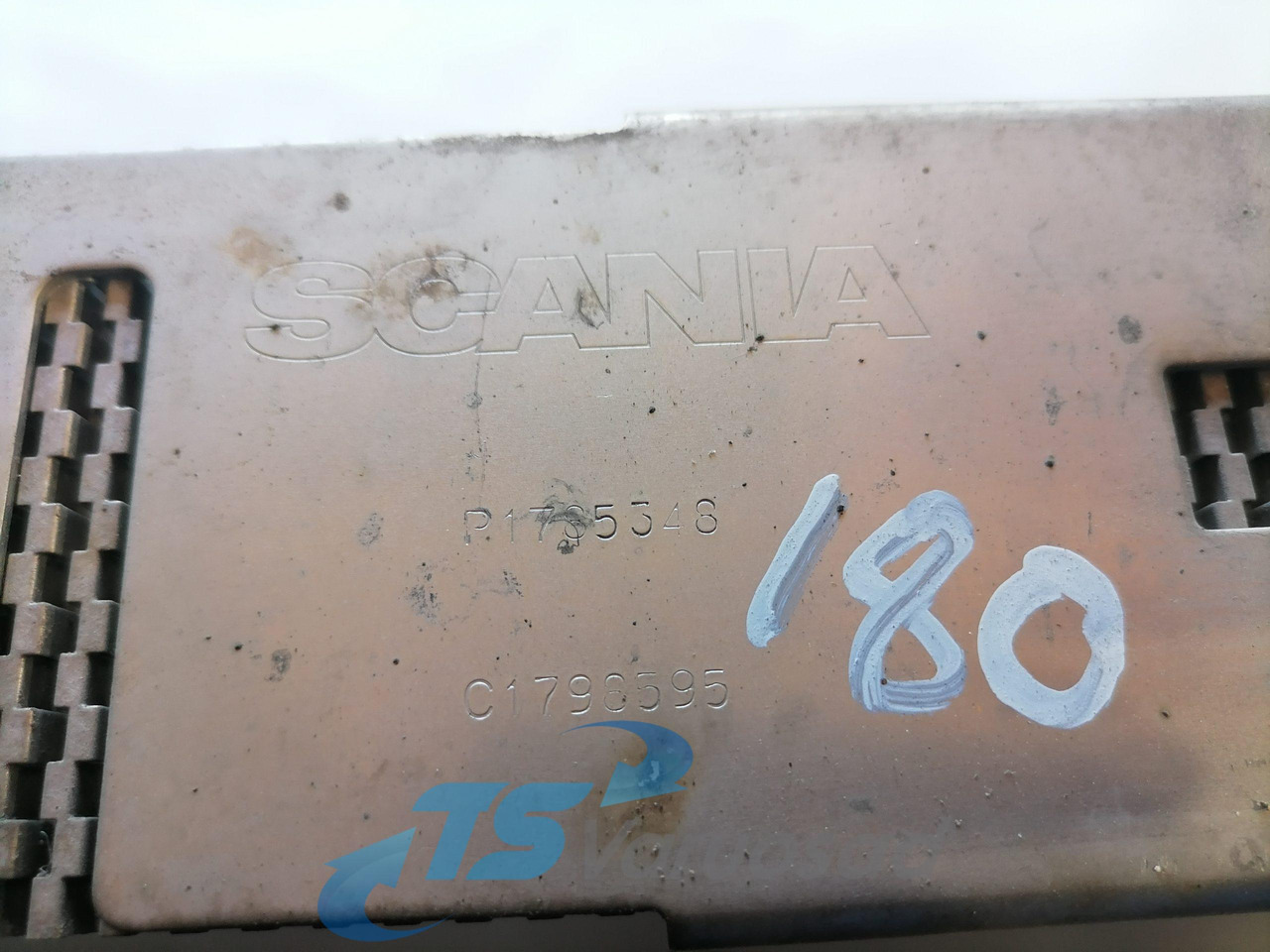 Scania EGR radiator 1785348 - مبرد EGR - شاحنة: صور 3 Scania EGR radiator 1785348 - مبرد EGR - شاحنة: صور 3