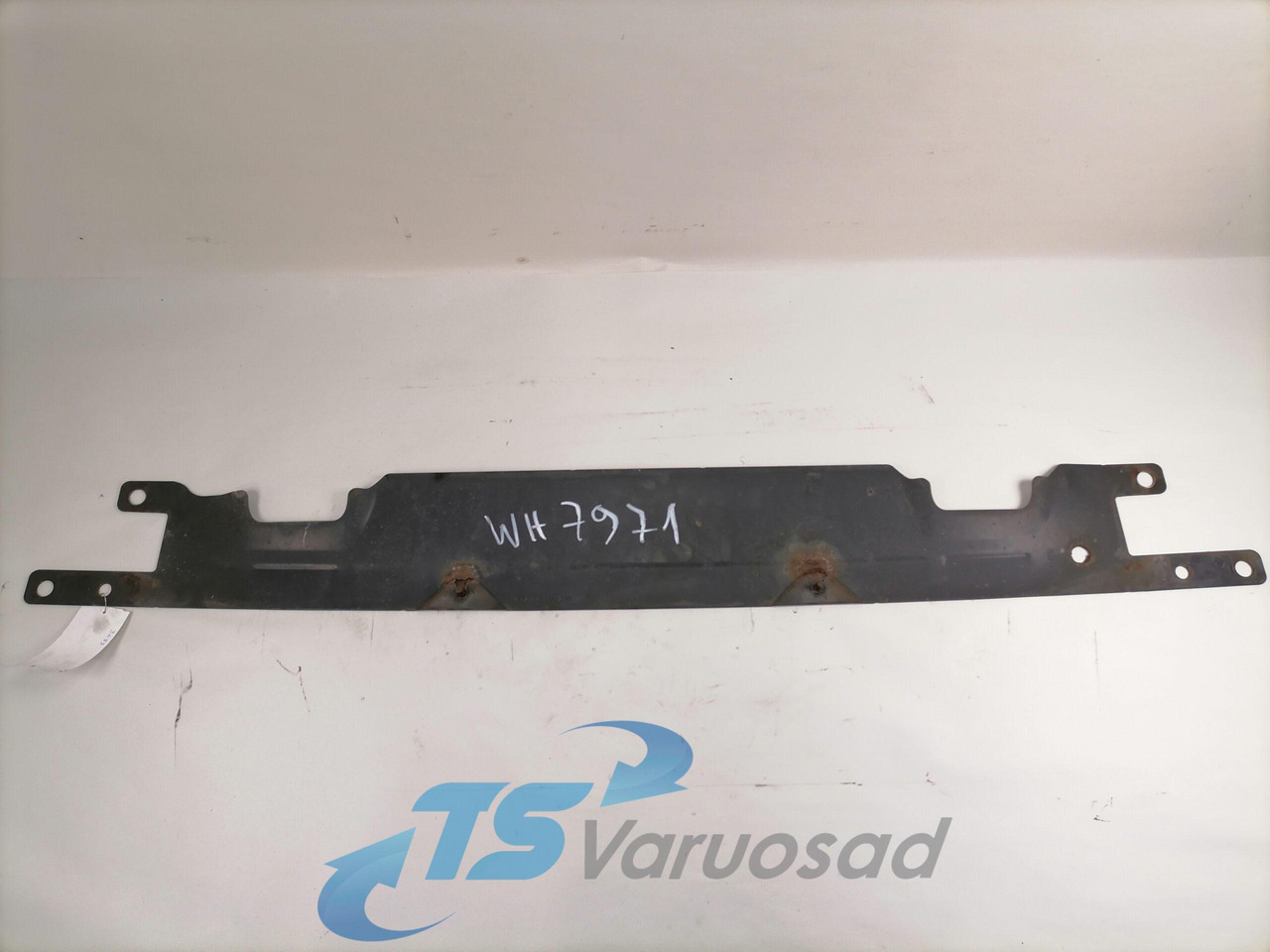 Scania Esikaitseraua plekk 1790203 - كأس مترعة - شاحنة: صور 4 Scania Esikaitseraua plekk 1790203 - كأس مترعة - شاحنة: صور 4