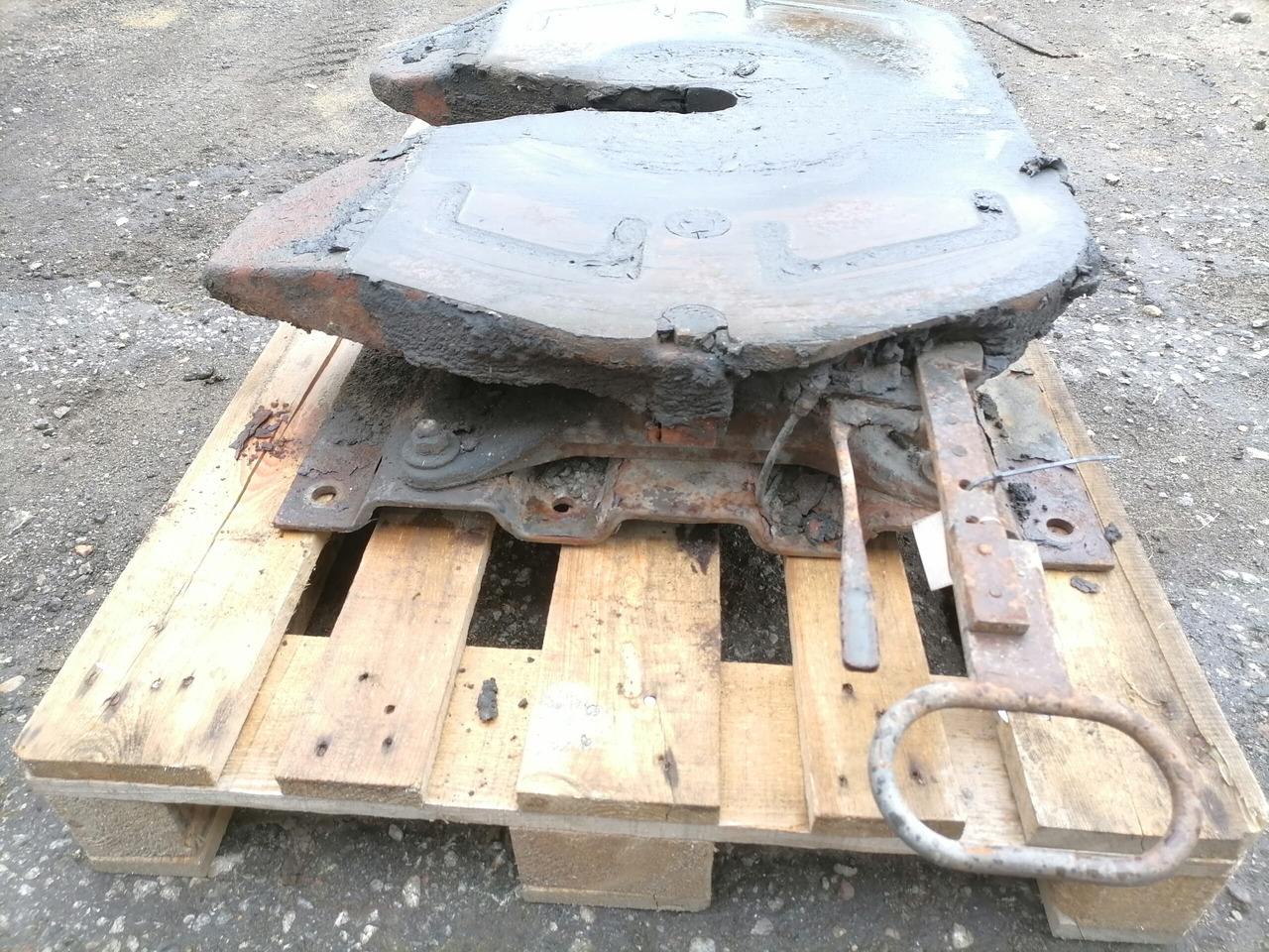 Scania Fifht wheel 1433906 - عجلة الخامسة - شاحنة: صور 3 Scania Fifht wheel 1433906 - عجلة الخامسة - شاحنة: صور 3