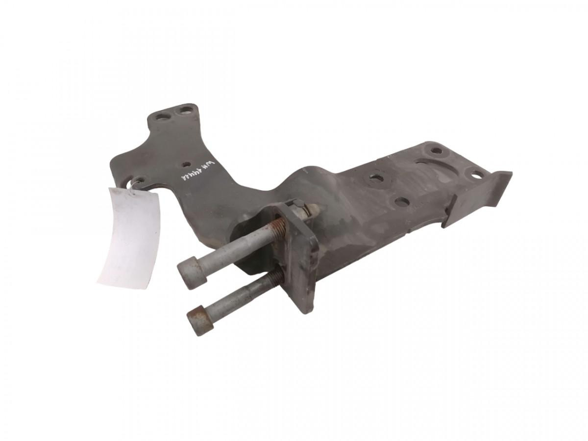 Scania Front bumper carrier 2343464 - كأس مترعة - شاحنة: صور 1 Scania Front bumper carrier 2343464 - كأس مترعة - شاحنة: صور 1