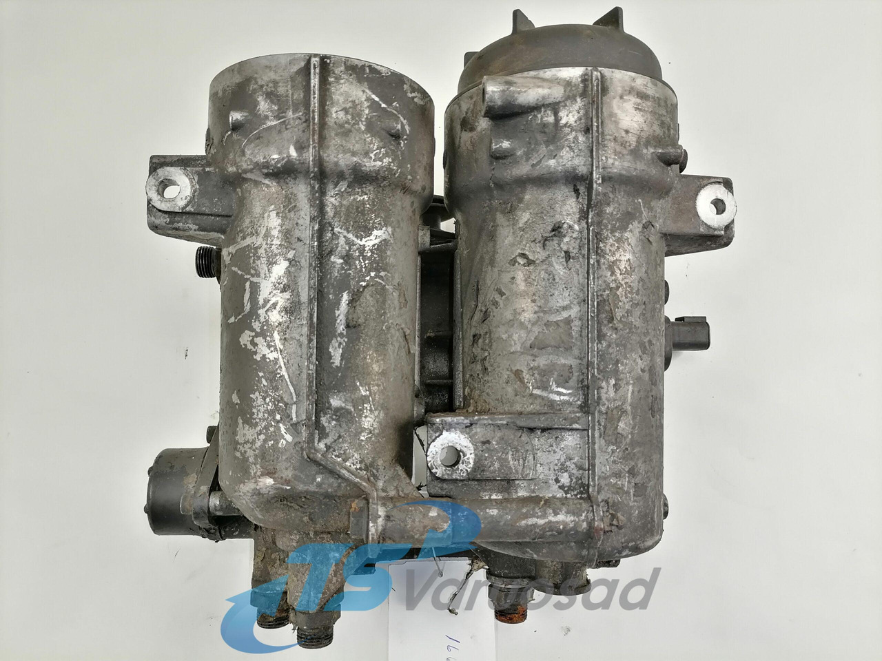 Scania Fuel filter unit 1863221 - فلتر الوقود - شاحنة: صور 3 Scania Fuel filter unit 1863221 - فلتر الوقود - شاحنة: صور 3