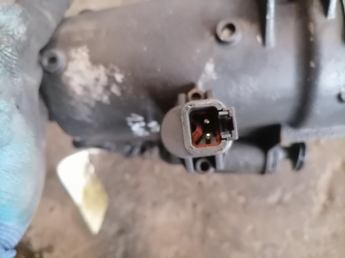 Scania Fuel filter unit 2060083 - فلتر الوقود - شاحنة: صور 3 Scania Fuel filter unit 2060083 - فلتر الوقود - شاحنة: صور 3