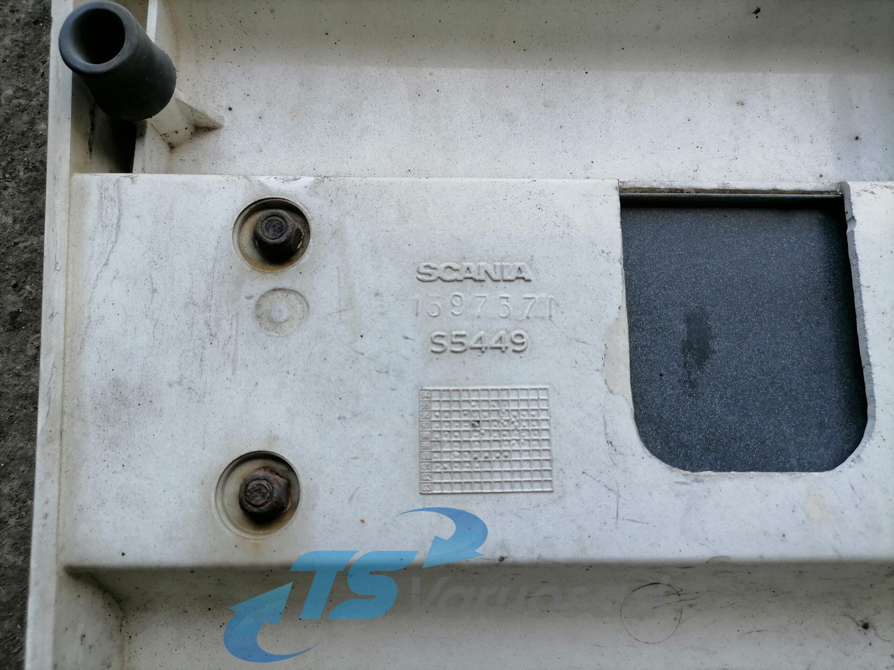 Scania Grille panel 1597571 - جلوپنجره - شاحنة: صور 3 Scania Grille panel 1597571 - جلوپنجره - شاحنة: صور 3